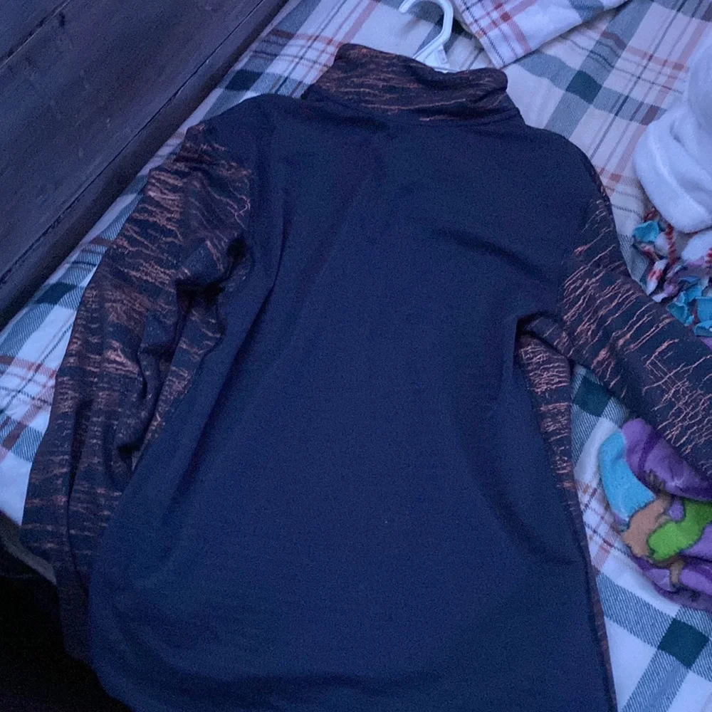 Athletic jacket - Picture 3 of 3